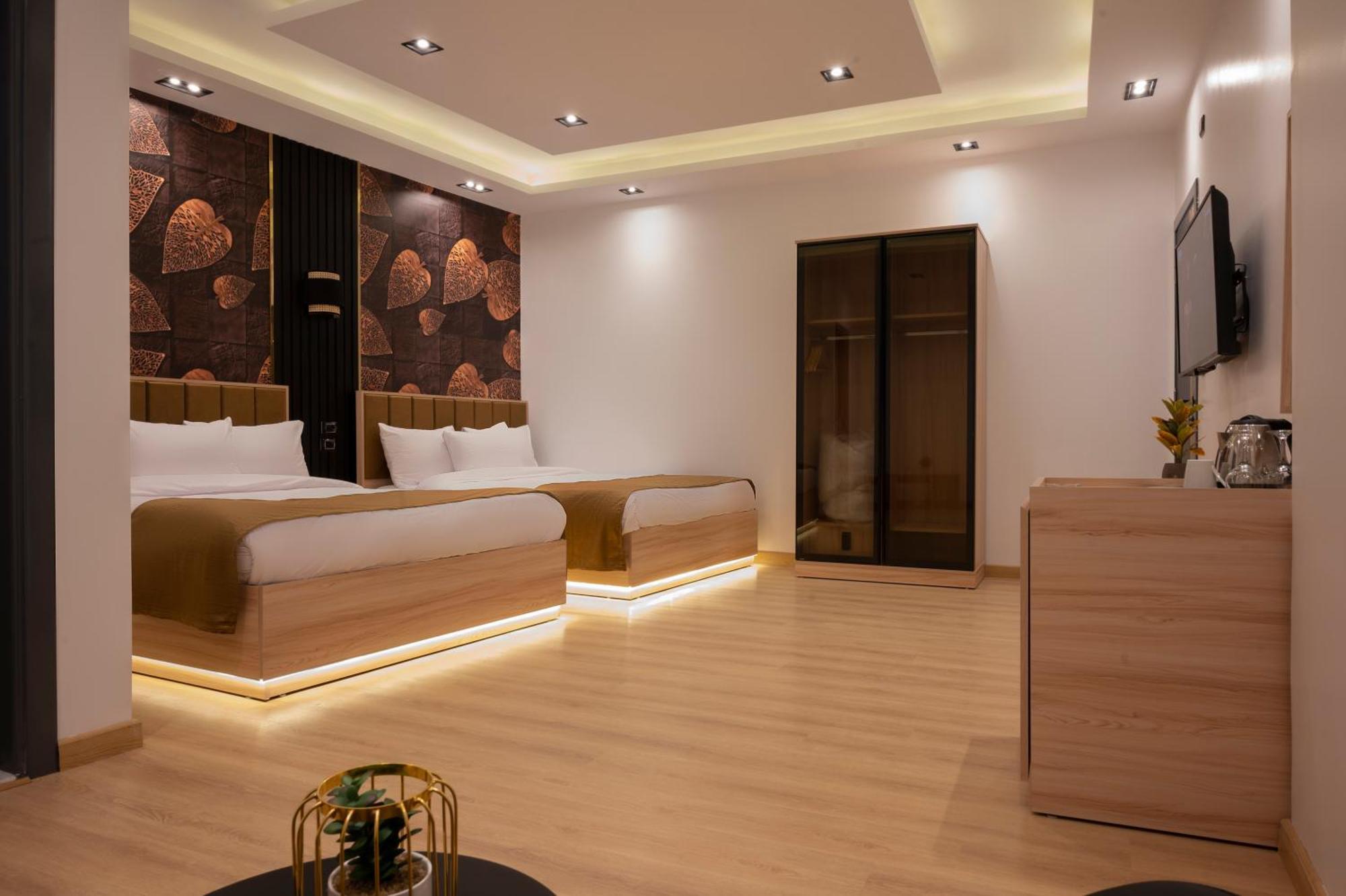 Palm Pyramids View Hotel Kafrat al Jabal Exterior photo